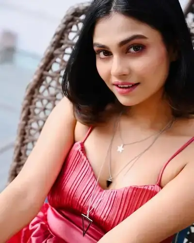 Escort Service Ghansawangi